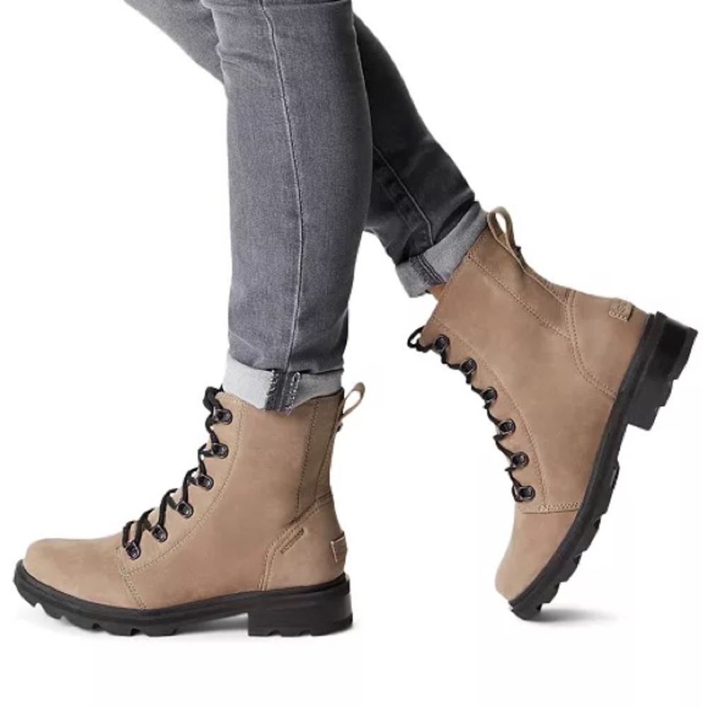 In box Sorel Boots